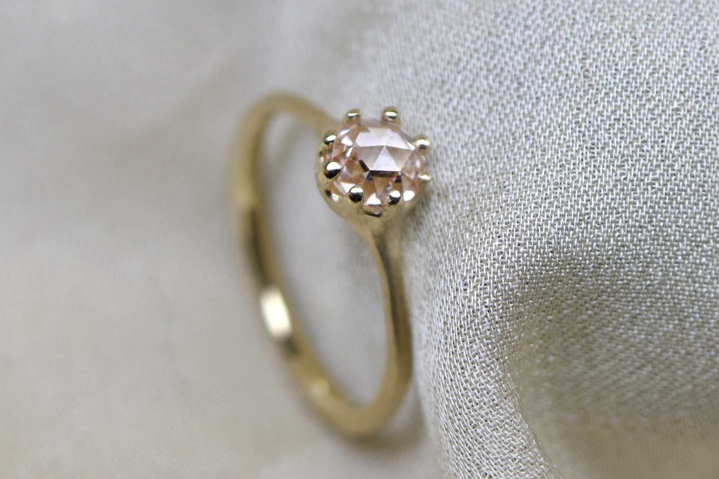 Honey suckle diamond solitaire