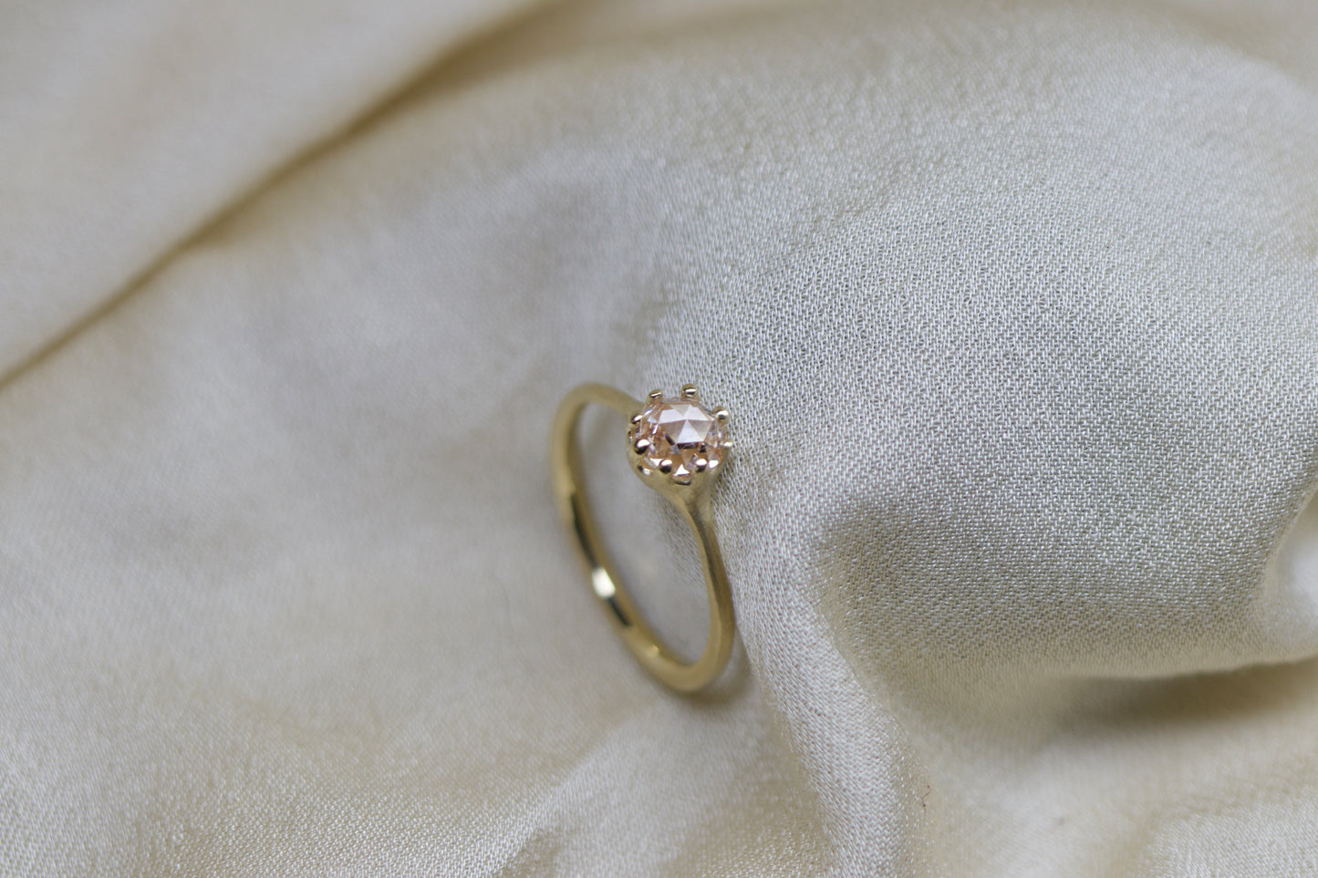 Honey suckle diamond solitaire
