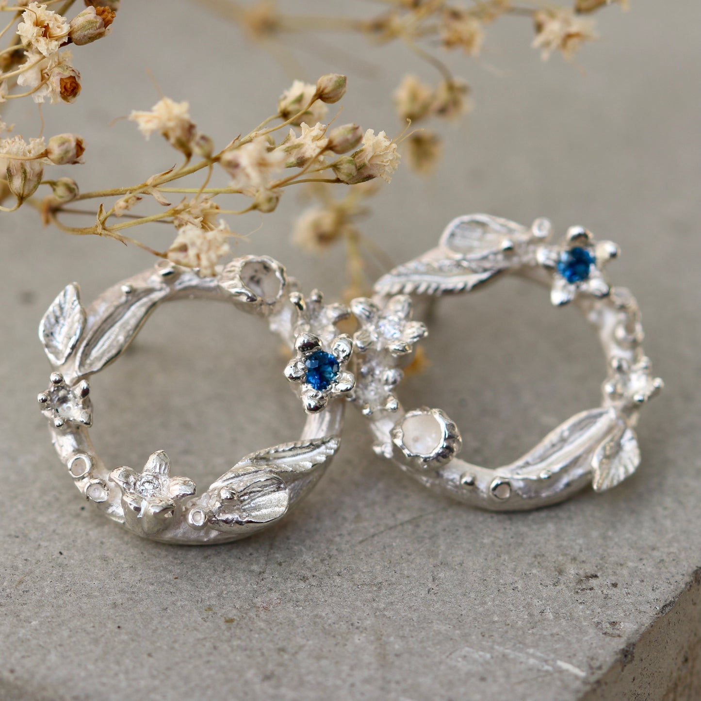 Floral wreath studs