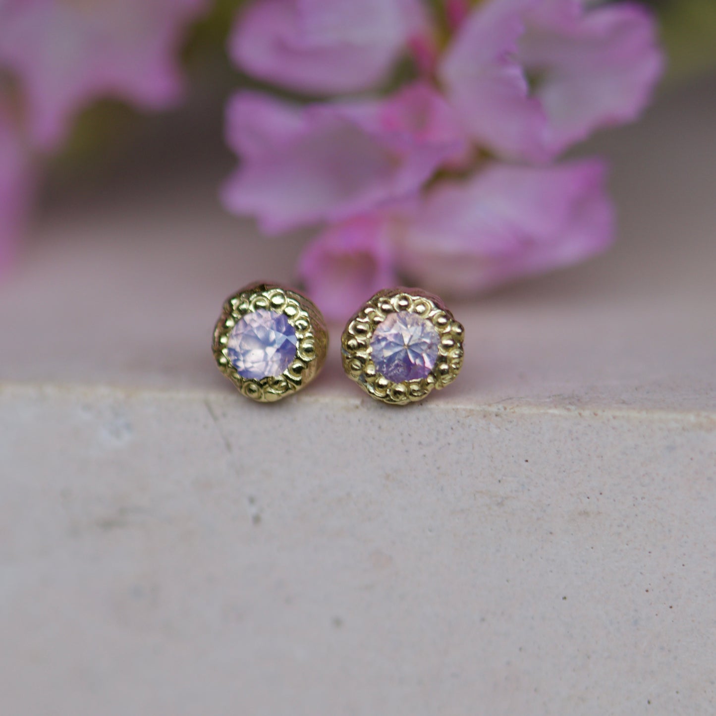 Opalescent pink seed studs