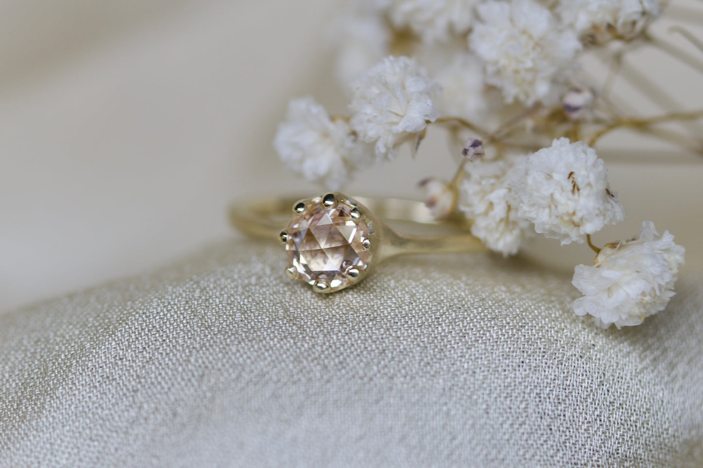 Honey suckle diamond solitaire
