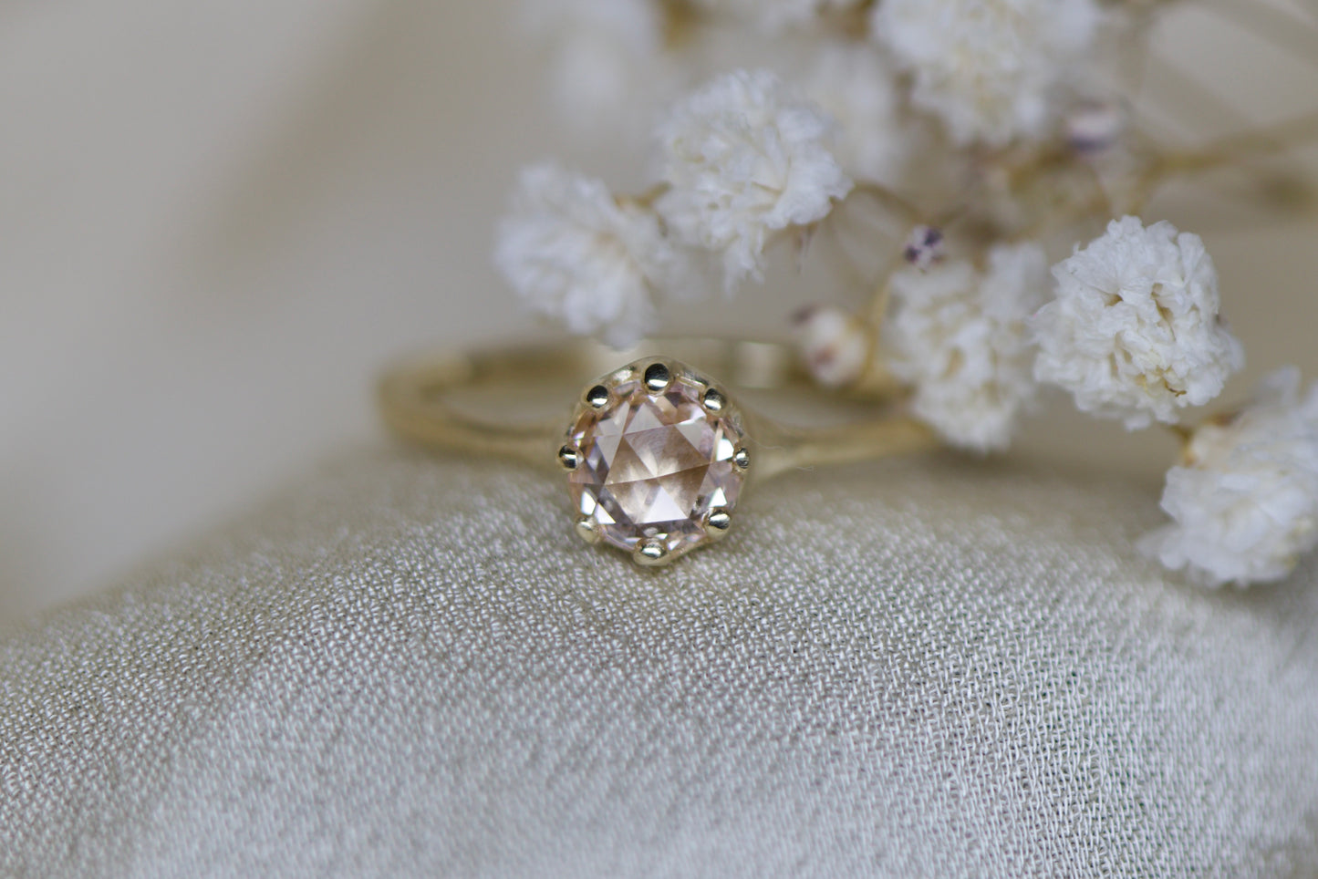 Honey suckle diamond solitaire
