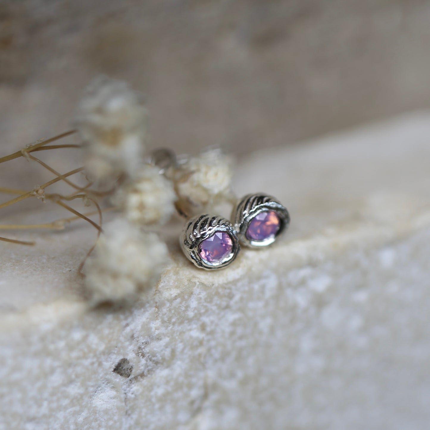 Opalescent pink seed studs
