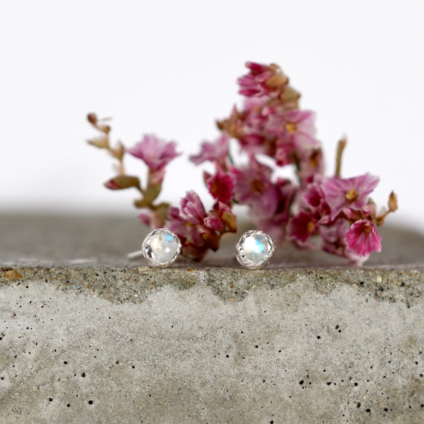 Wildflower seed studs small