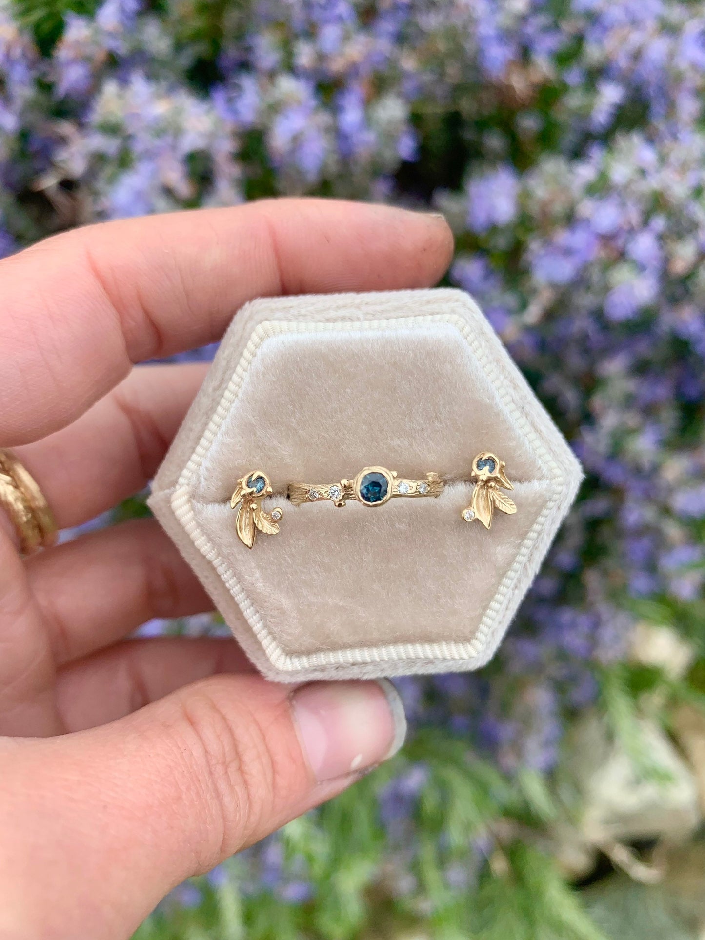 Wildflower sprig stud