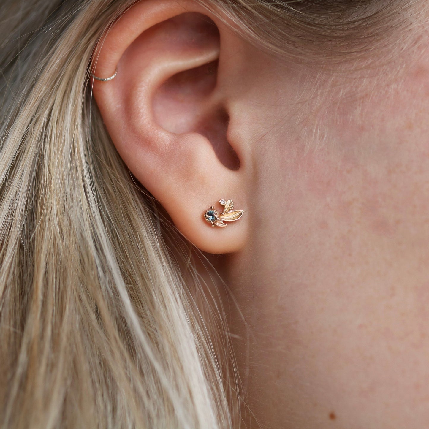 Wildflower sprig stud