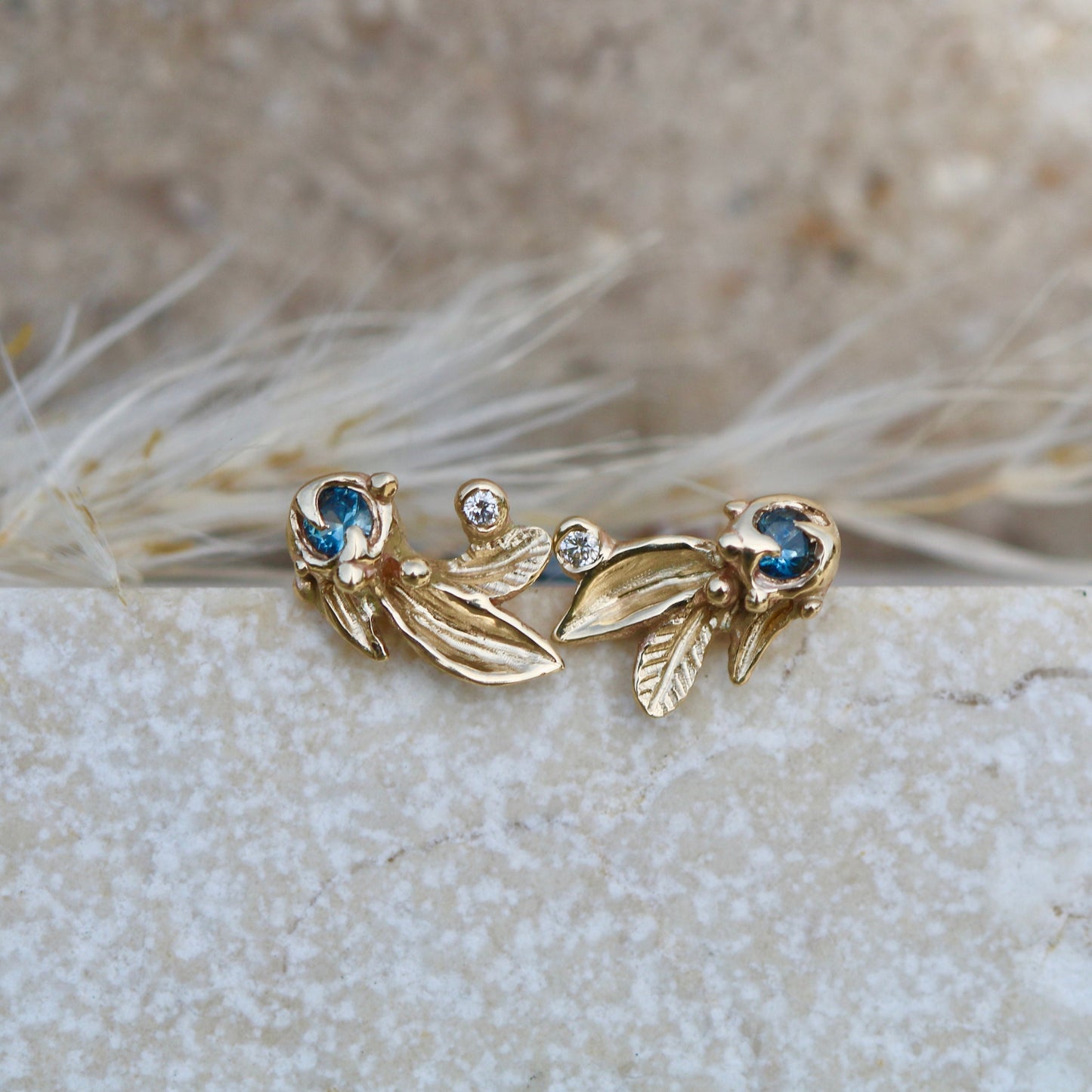 Wildflower sprig stud
