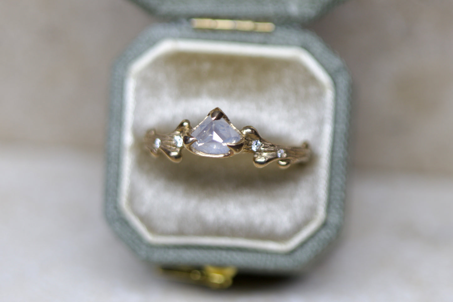 OOAK hawthorn and milky diamond ( ready to ship )