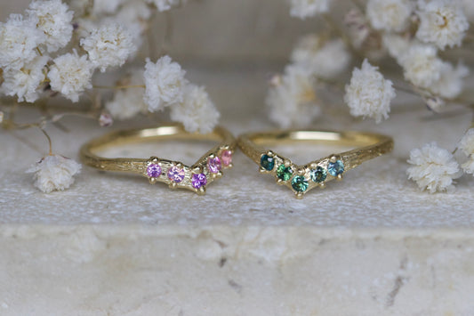 Saffir y môr ( Sea sapphire ) wishbone ring